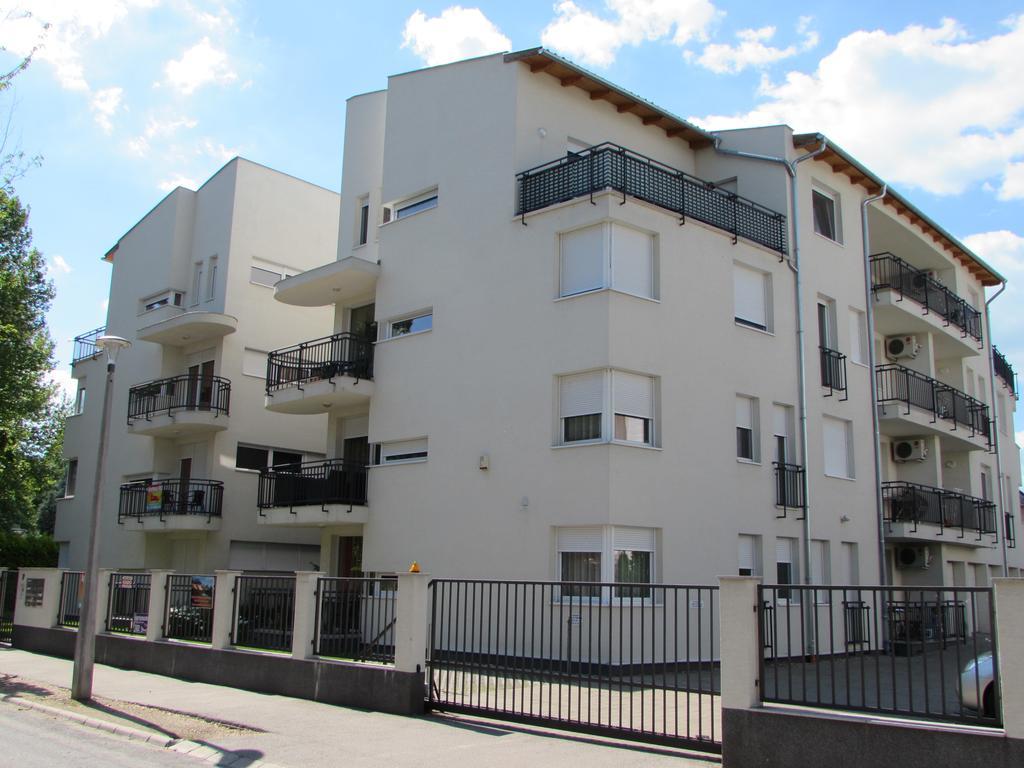 Myflat Siofok Beach Apartment Esterno foto